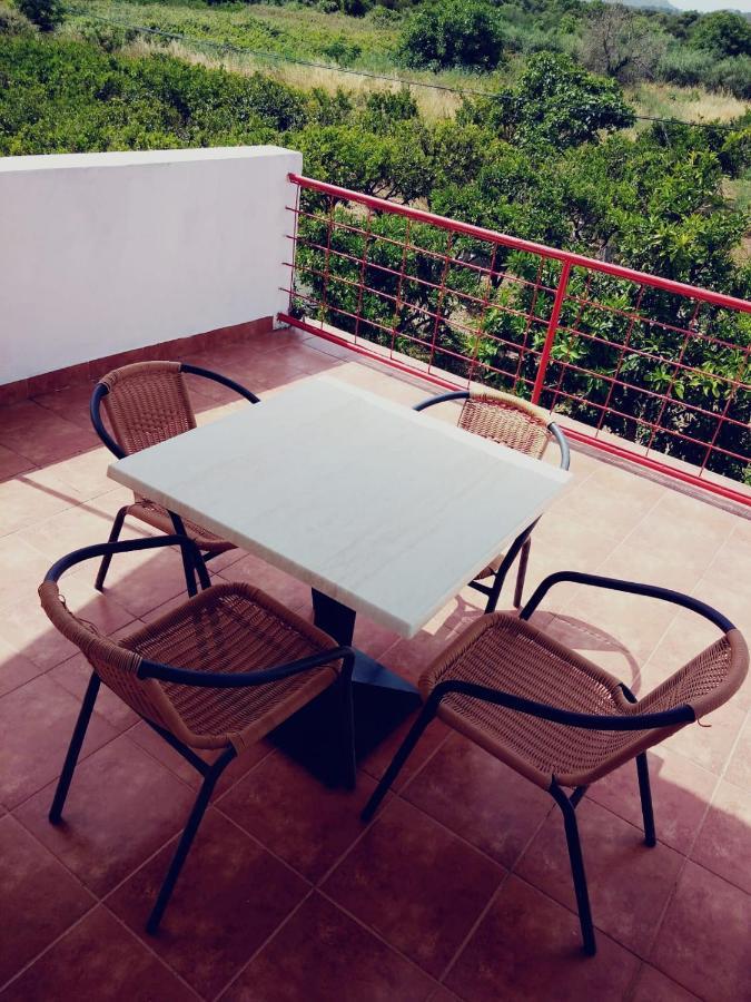Apartmani Urlic Сресер Екстериор снимка